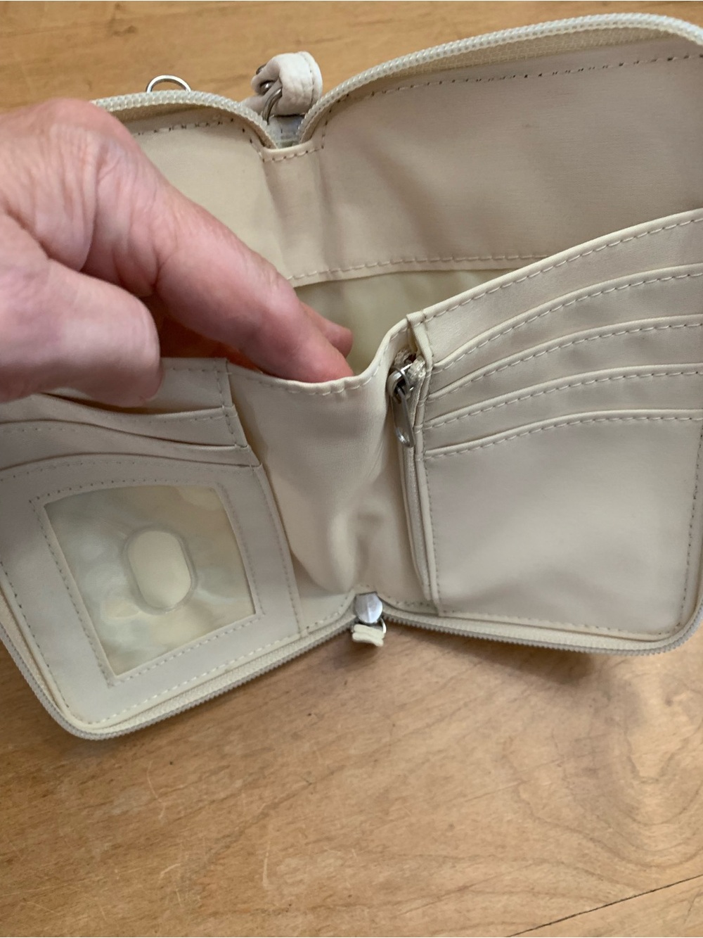 Wristlet - Off-White - Picture 7 of 11